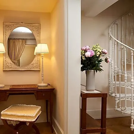 Hotel Executive