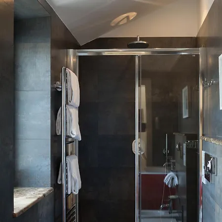 فندق إكسكيوتيف 4*